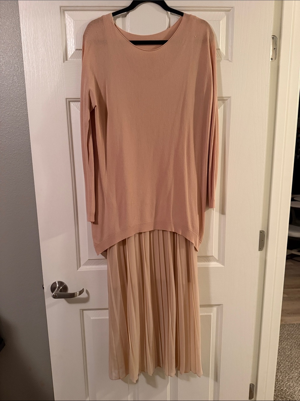 Long Sleeve Pleated Midi Dress in Blush